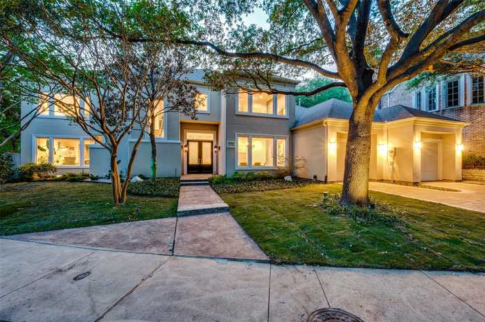 photo 2: 1 Wooded Gate Drive, Dallas TX 75230