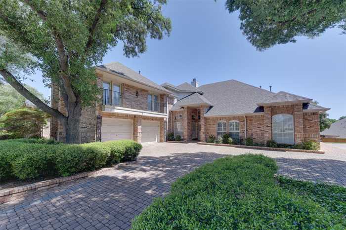 photo 1: 5407 Hunter Park Court, Arlington TX 76017