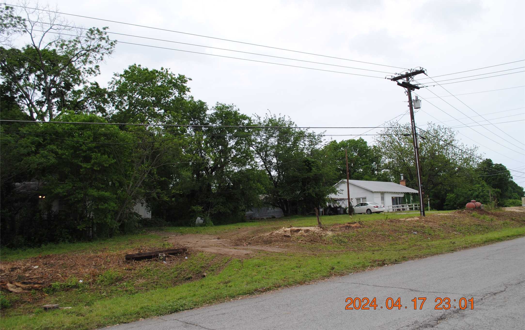 photo 1: 1505 W MAIN Street, Lancaster TX 75146