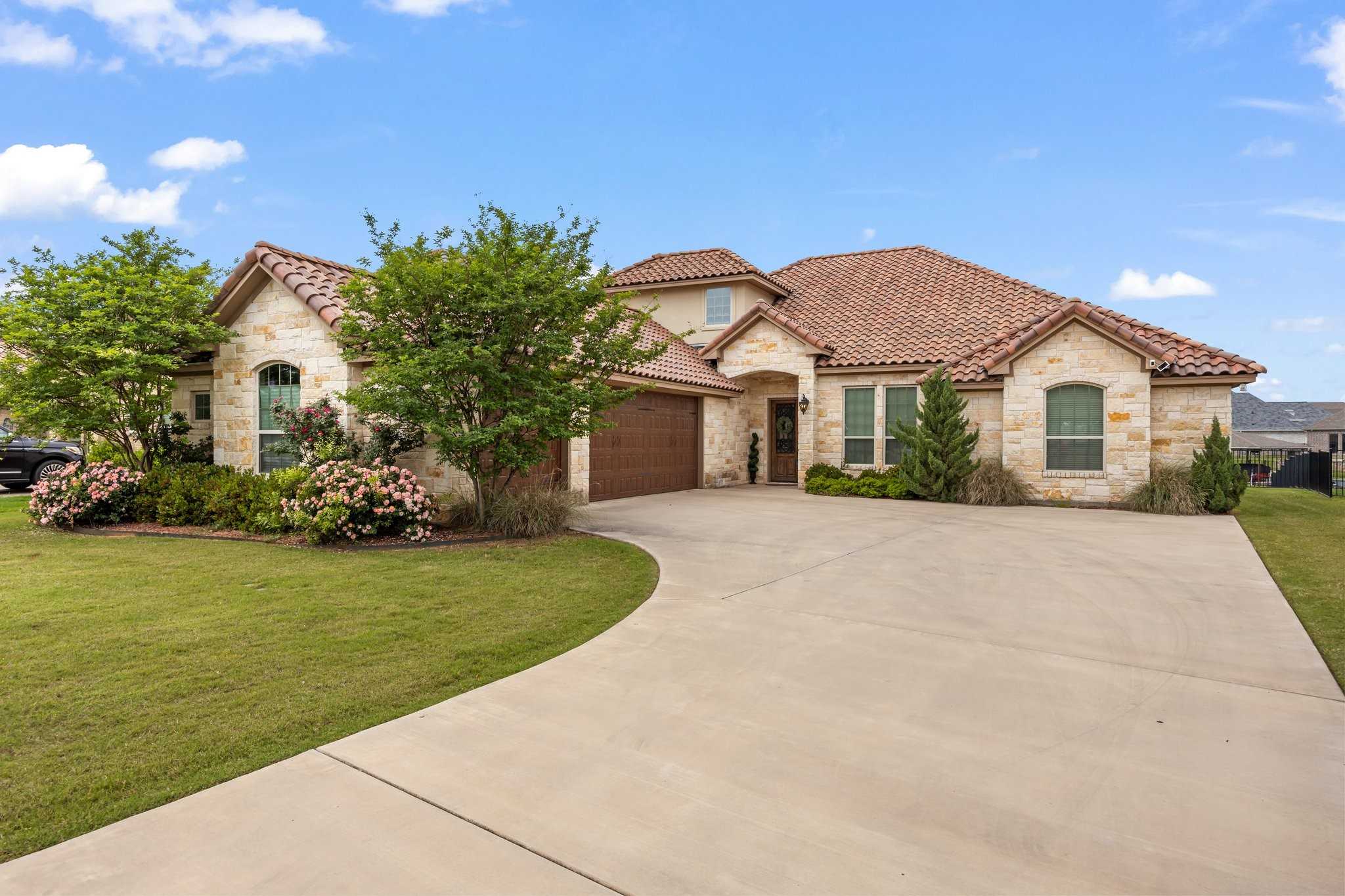 photo 1: 1213 Catalina Bay Boulevard, Granbury TX 76048