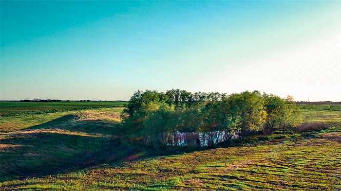 photo 2: 6148 County Road 302, Grandview TX 76050