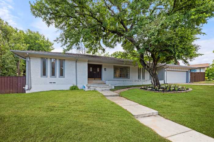 photo 2: 3106 Coronado Street, Irving TX 75062