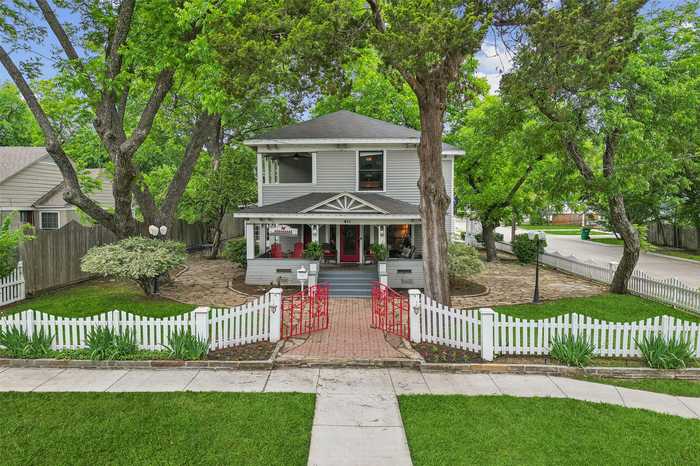 photo 1: 811 N Church Street, McKinney TX 75069