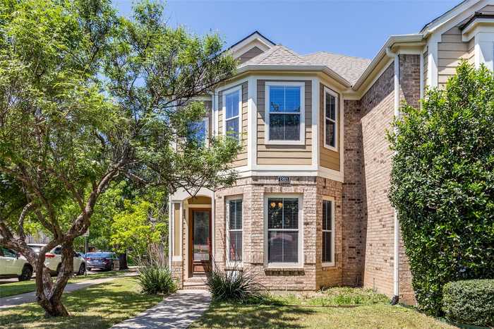 photo 1: 1203 N Bishop Avenue, Dallas TX 75208