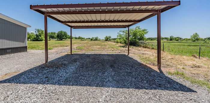 photo 2: 111 County Road 1303, Bridgeport TX 76426