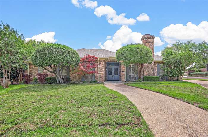 photo 1: 16814 Preston Bend Drive, Dallas TX 75248