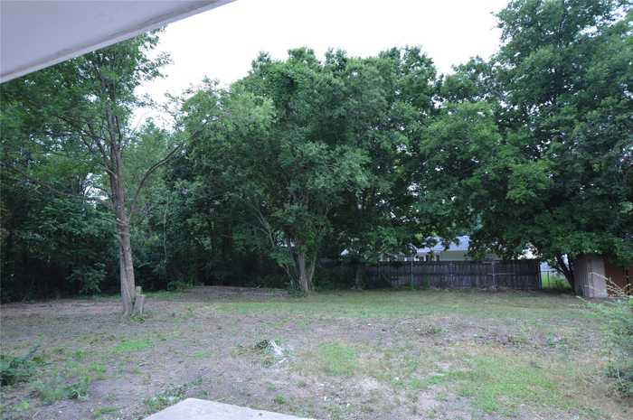 photo 26: 133 N Crest Street, Lancaster TX 75146