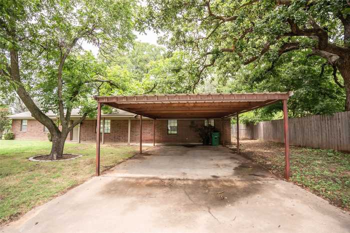 photo 23: 306 W Cottonwood Street, Nocona TX 76255