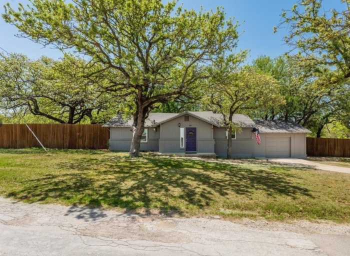 photo 2: 408 E Ayers Avenue, De Leon TX 76444