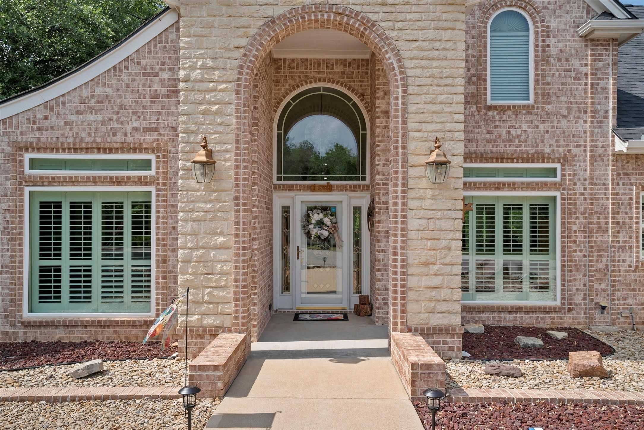 photo 3: 8617 Calviton Court, Granbury TX 76049