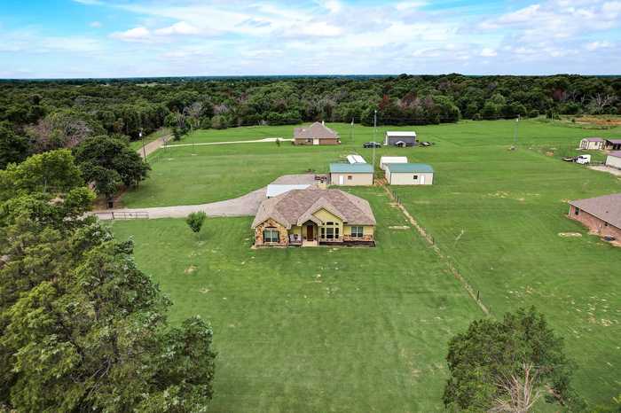 photo 1: 14270 County Road 2938, Eustace TX 75124