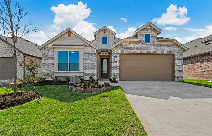 photo 1: 704 Chestnut Trail, Sherman TX 75092