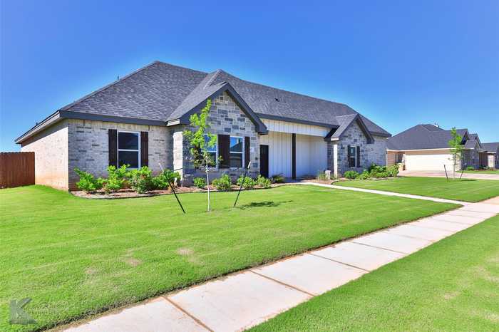 photo 2: 207 Beechcraft Road, Abilene TX 79602