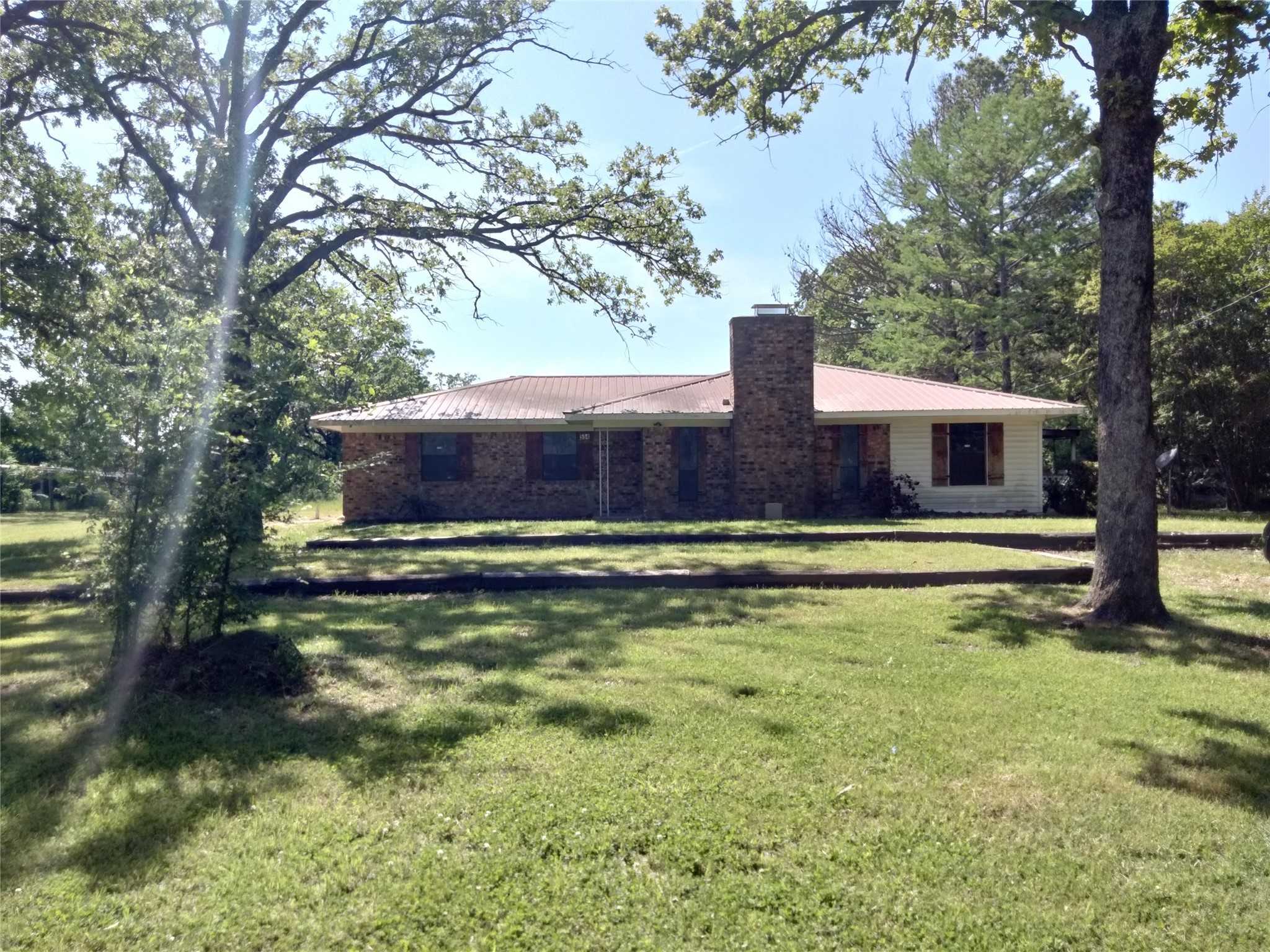 photo 1: 554 County Road 1460, Bogata TX 75417