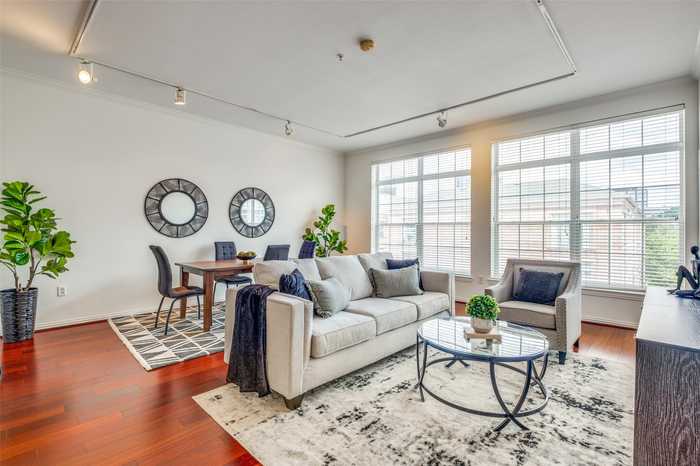 photo 2: 2305 Worthington Street Unit 310, Dallas TX 75204