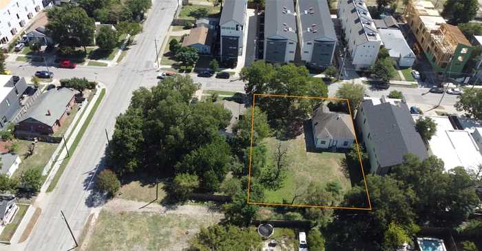 photo 2: 4221 Roseland Avenue, Dallas TX 75204