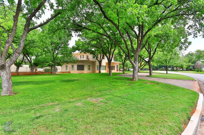 photo 2: 1120 Elmwood Drive, Abilene TX 79605