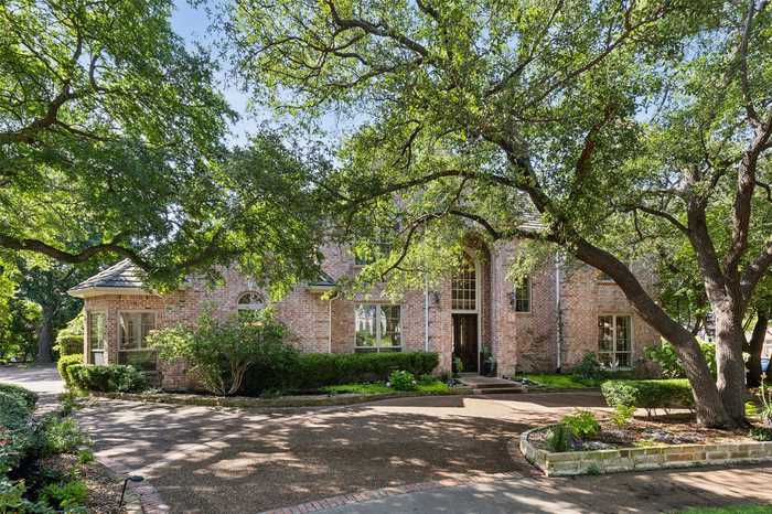 photo 2: 4 Spyglass Court, Frisco TX 75034