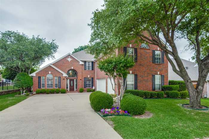 photo 2: 9805 Saint Annes Drive, Plano TX 75025