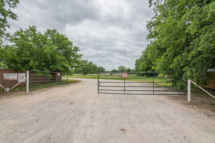 photo 1: 622 Mansfield Road, Cleburne TX 76031