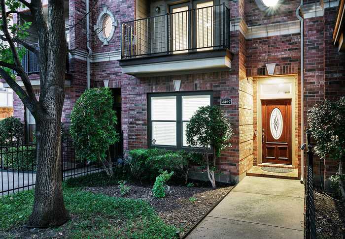 photo 2: 3610 Gillespie Street Unit 7, Dallas TX 75219