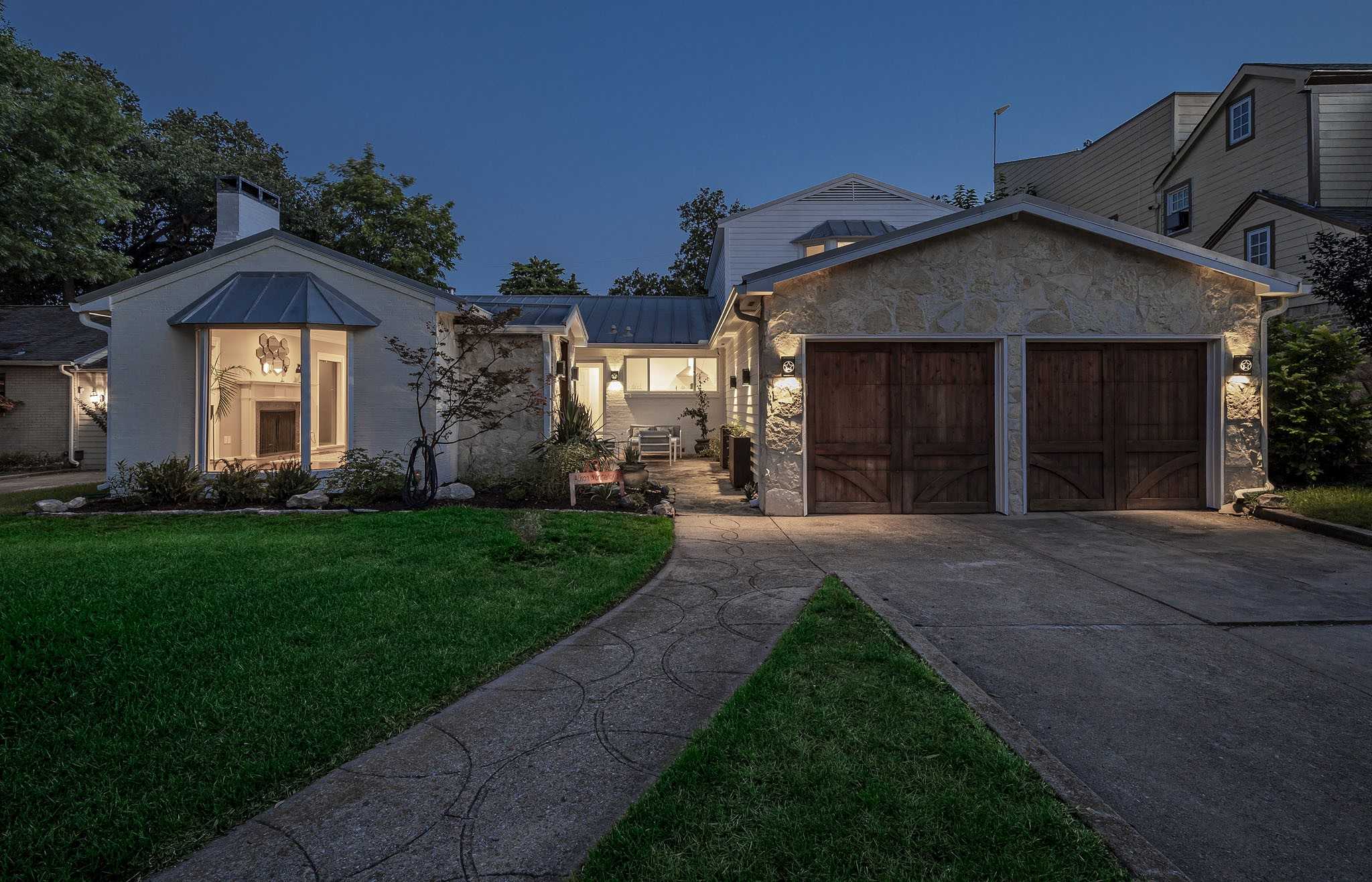 photo 3: 434 Allison Drive, Dallas TX 75208