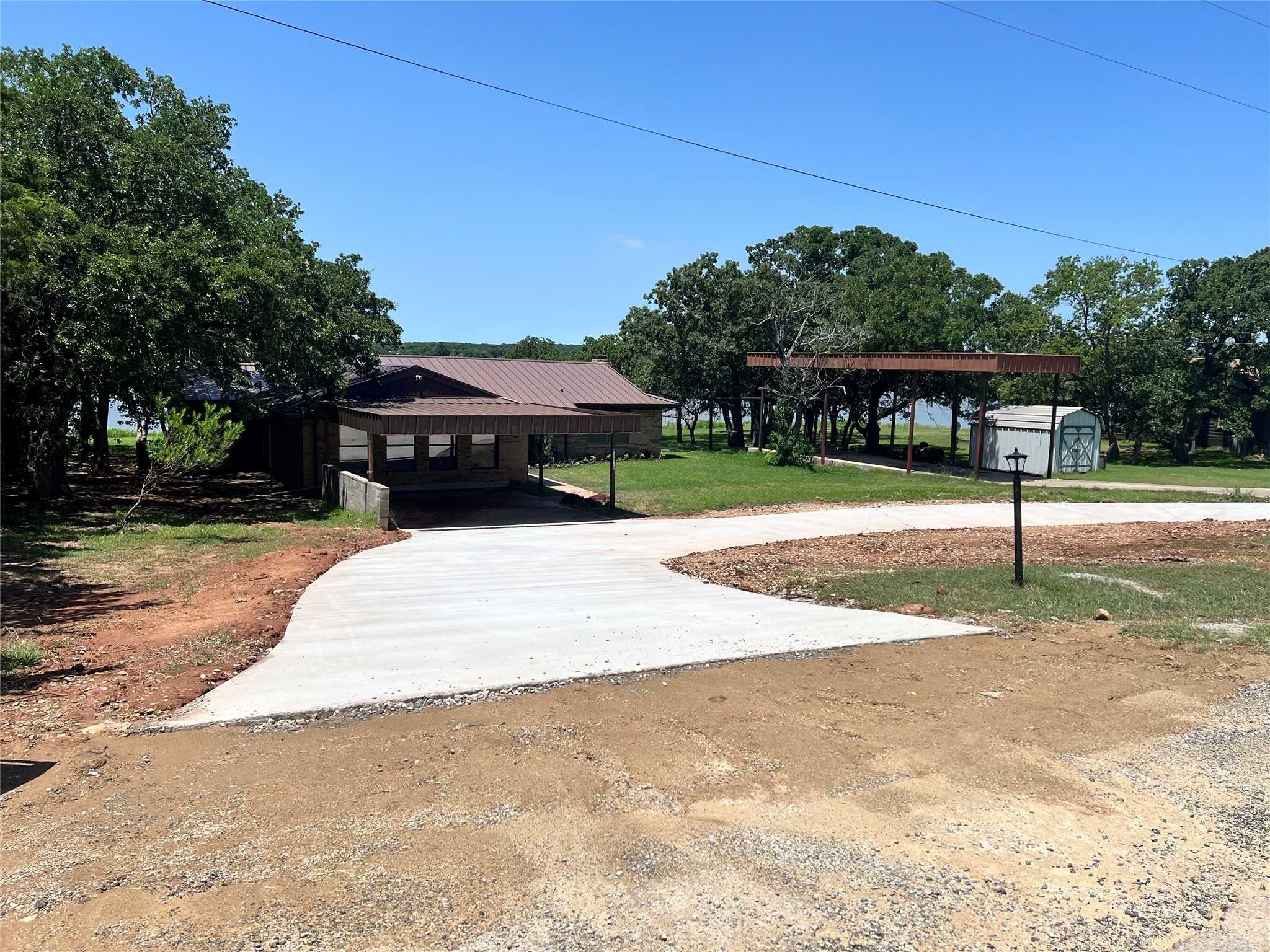 photo 3: 181 Cortez Drive, Nocona TX 76255