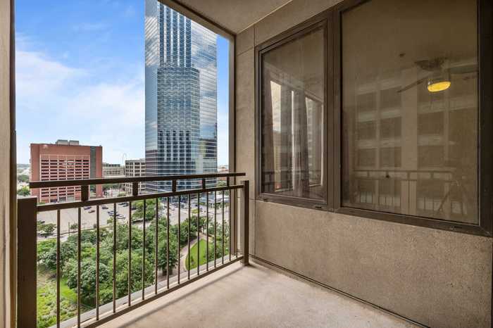 photo 1: 1200 Main Street Unit 901, Dallas TX 75202