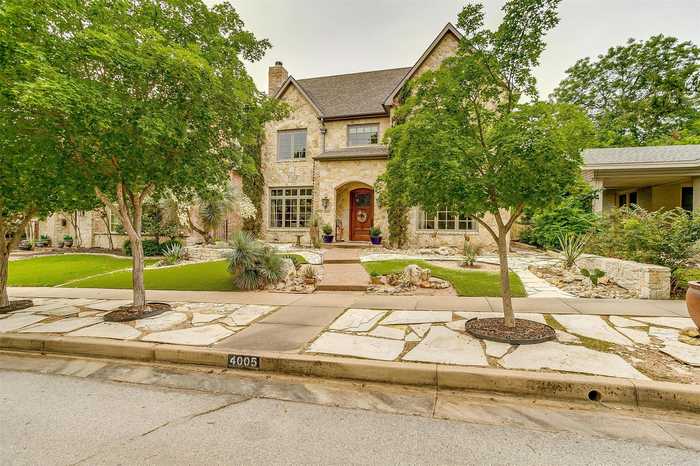 photo 2: 4005 W 6th Street, Fort Worth TX 76107