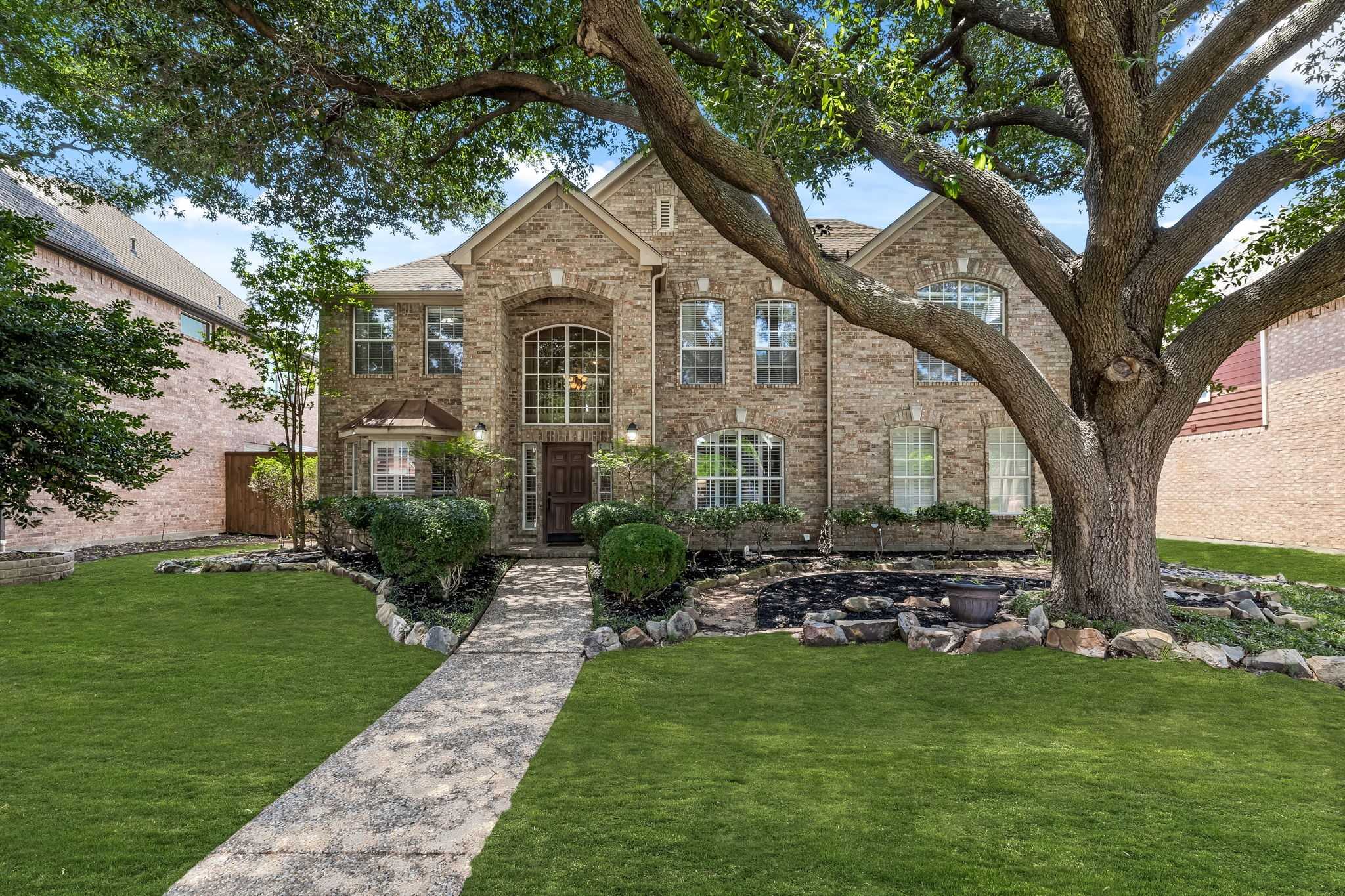 photo 2: 2609 Barrington Drive, Plano TX 75093