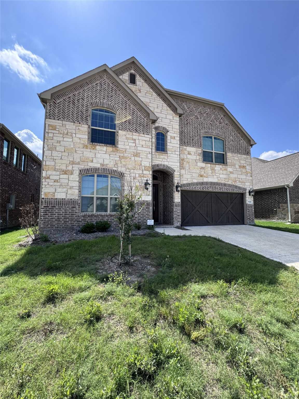 photo 3: 17305 Texas Pistache Drive, Dallas TX 75252