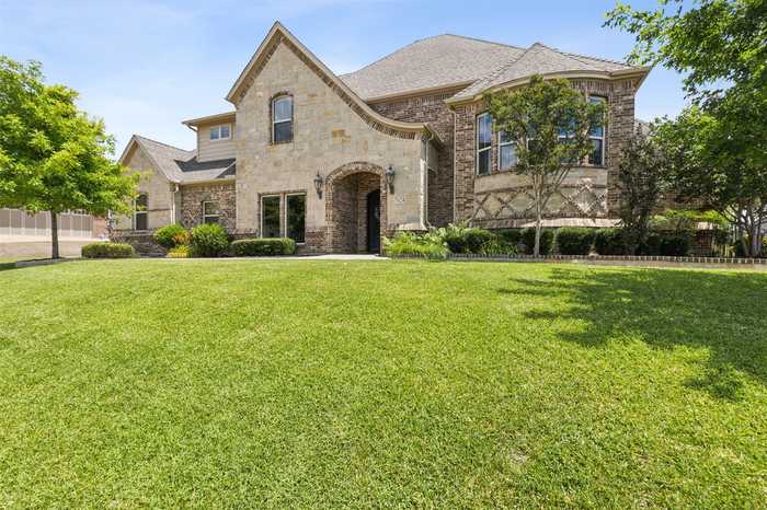 photo 2: 7624 Eagle Ridge Circle, Fort Worth TX 76179