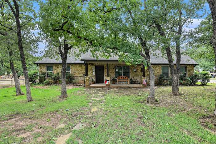 photo 1: 576 County Road 3555, Paradise TX 76073