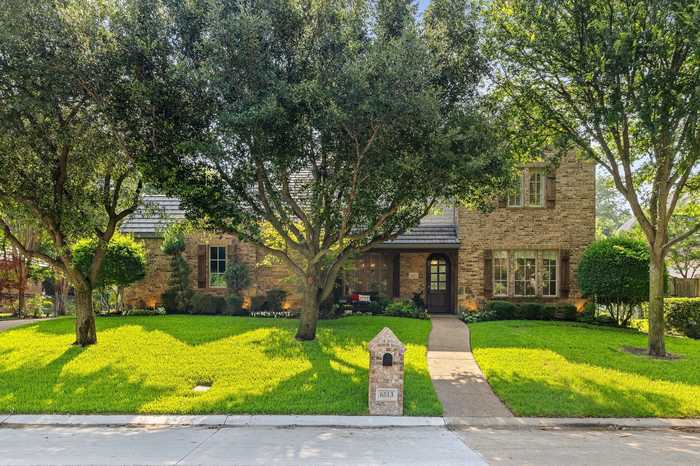 photo 1: 6513 Turnberry Drive, Fort Worth TX 76132