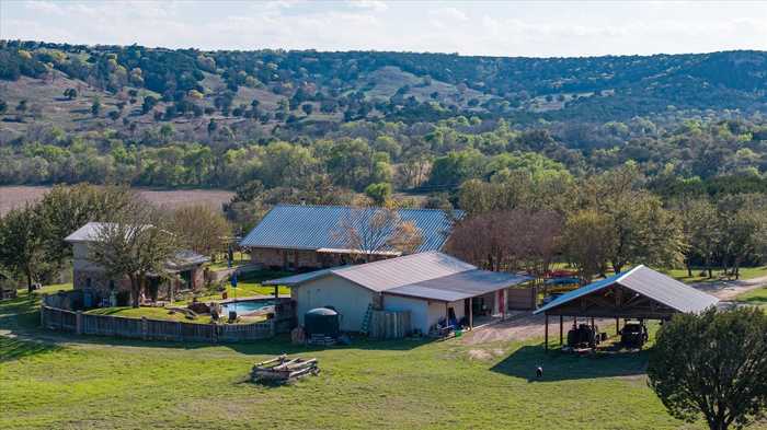 photo 1: 1468 County Road 4290, Clifton TX 76634