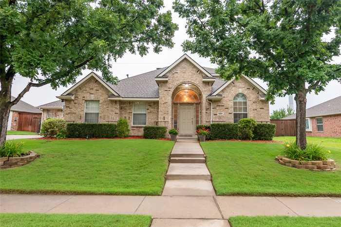 photo 1: 4213 Lauren Lane, Garland TX 75043