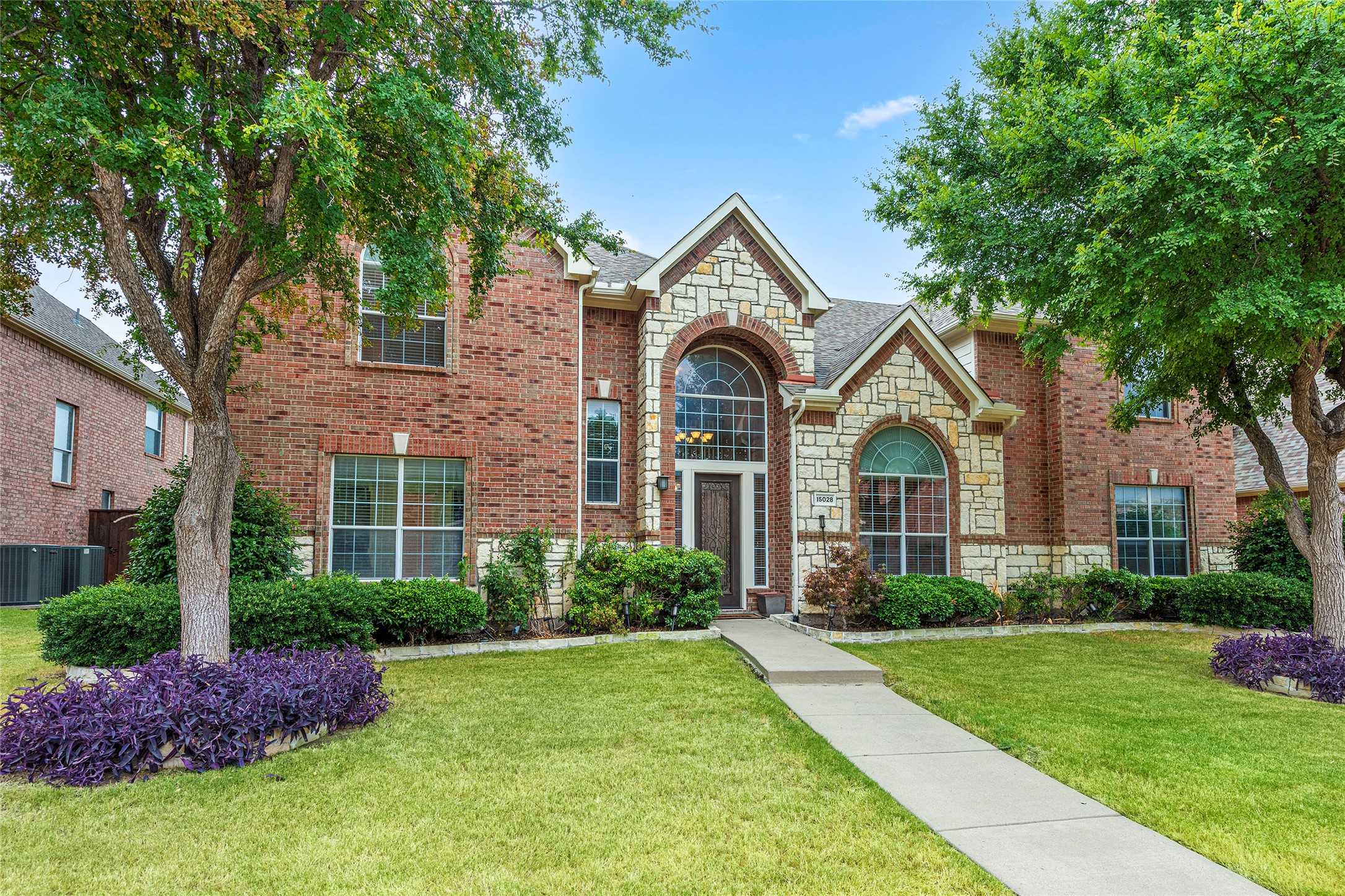 photo 1: 15028 Turnbridge Drive, Frisco TX 75035