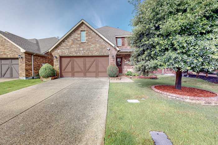 photo 2: 304 Chester Drive, Lewisville TX 75056