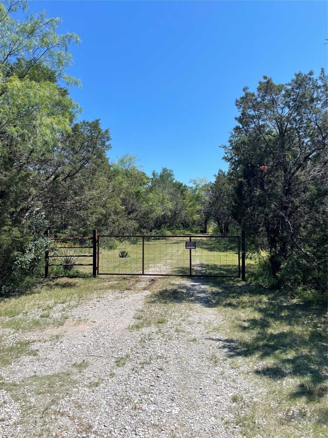 photo 2: 105 Hoover Road, Palo Pinto TX 76484