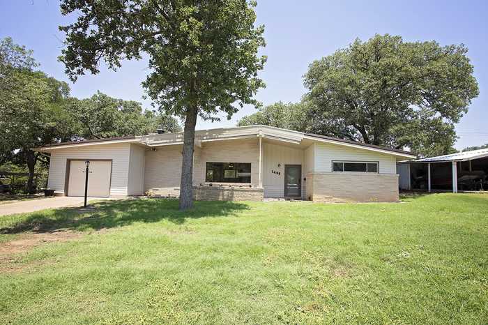 photo 1: 1409 Rolling Hills Drive, Graham TX 76450