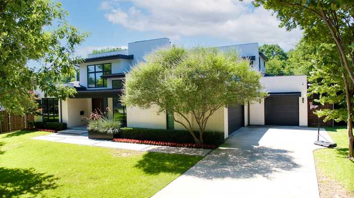 photo 2: 8515 Santa Clara Drive, Dallas TX 75218