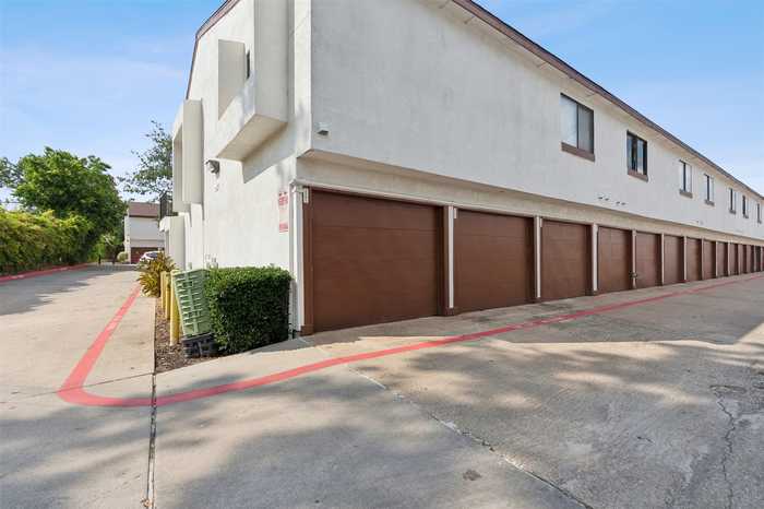 photo 18: 13215 Emily Road Unit 2201, Dallas TX 75240