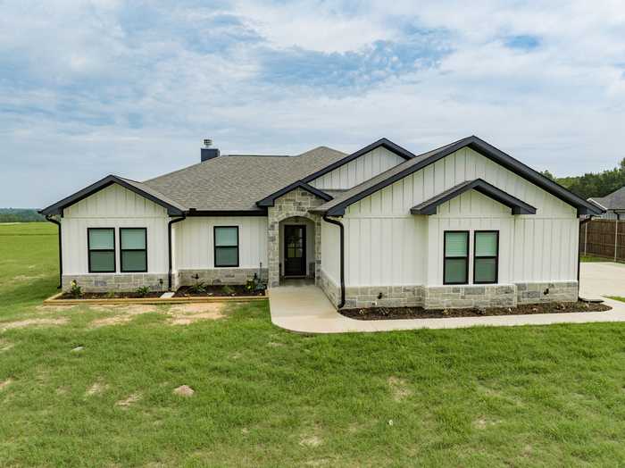 photo 1: 4477 County Road 4506, Athens TX 75752