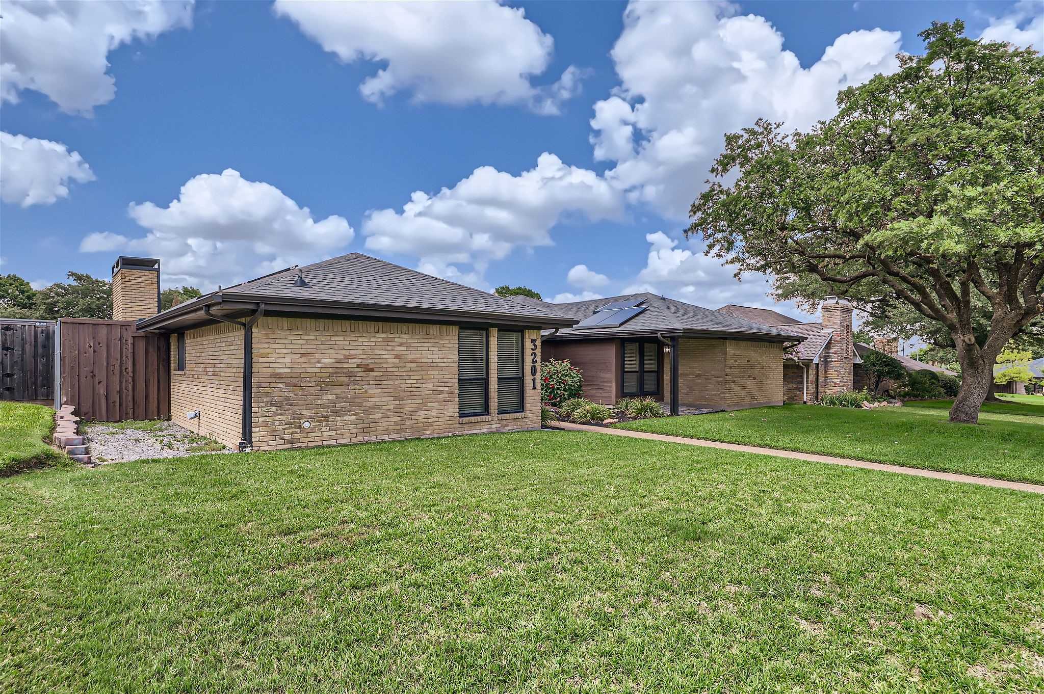 photo 2: 3201 Desiderata Court, Plano TX 75023