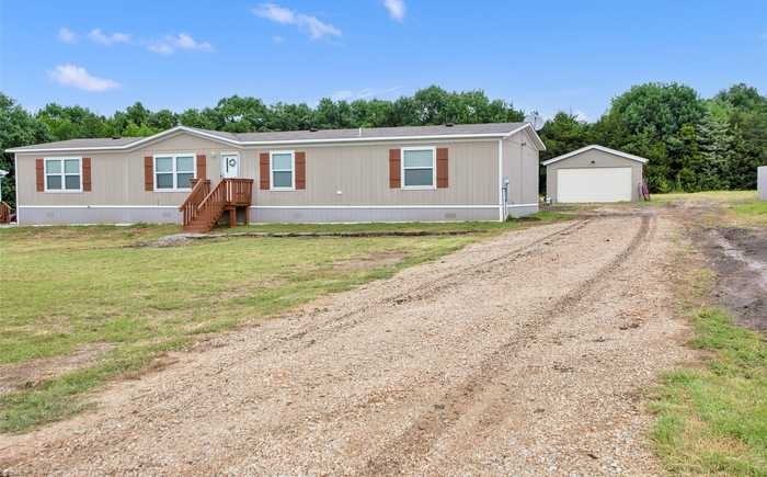 photo 2: 319 Grigg Road, Sherman TX 75090