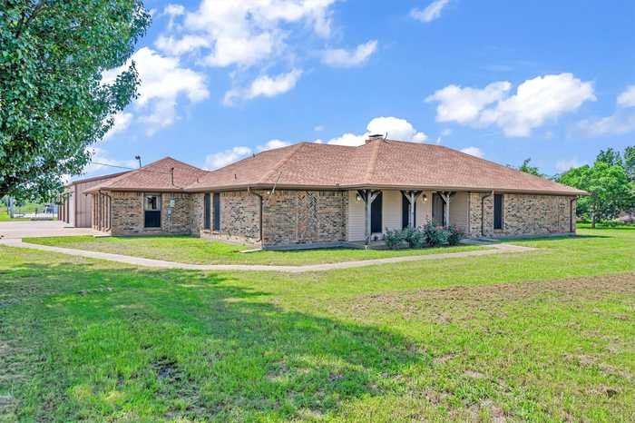 photo 1: 9720 Bluebonnet Drive, Scurry TX 75158