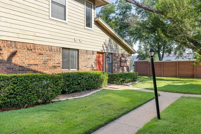 photo 2: 2240 Tarpley Road Unit 484, Carrollton TX 75006