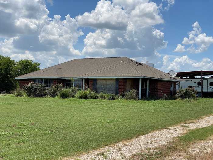 photo 2: 520 Mccrady Road, Ennis TX 75119