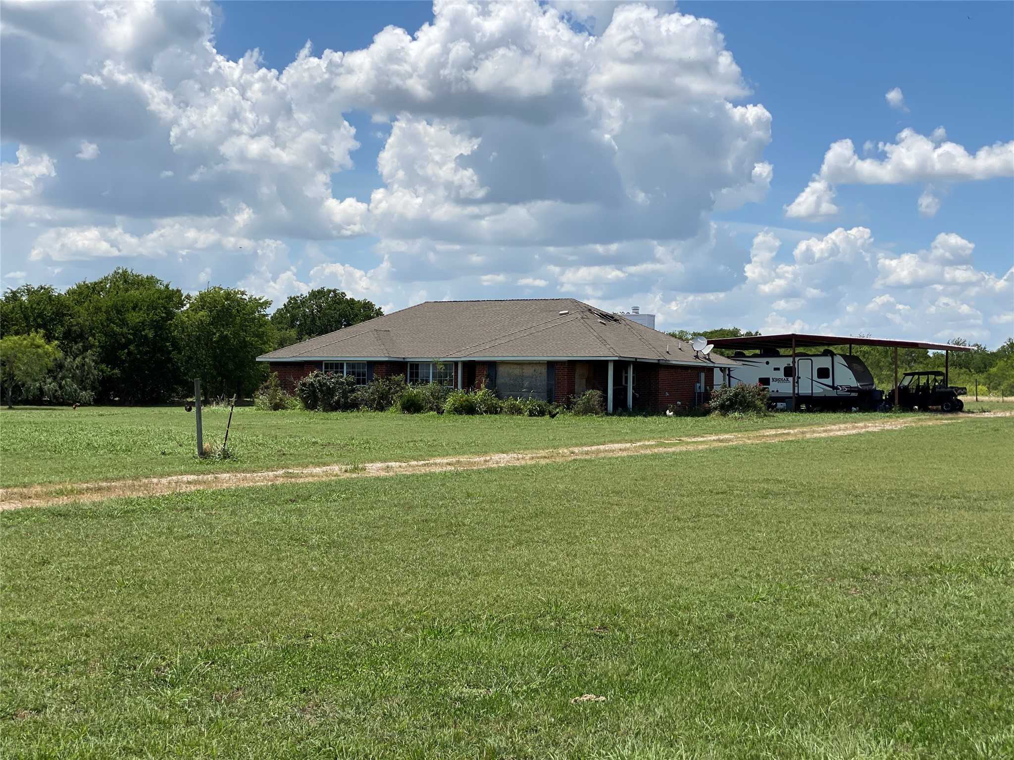 photo 3: 520 Mccrady Road, Ennis TX 75119