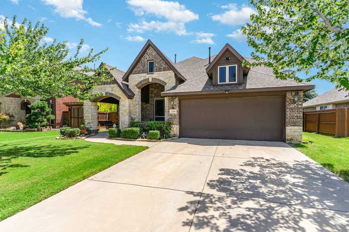 photo 2: 2335 Tawny Owl Road, Grand Prairie TX 75052